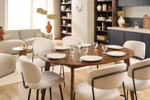 Table à manger ronde extensible finition noyer L120-150 cm LEENA