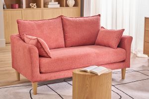 Canapé scandinave 2 places en tissu effet velours texturé terracotta et bois clair KATE