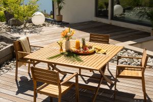 Table de jardin pliante carrée en bois massif L140 cm SANTIAGO
