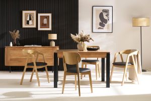 Chaises scandinaves empilables en bois clair chêne et assises noires (lot de 2) LOVA