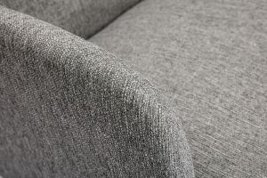 Canapé scandinave 2 places en tissu gris clair et bois clair ISKO