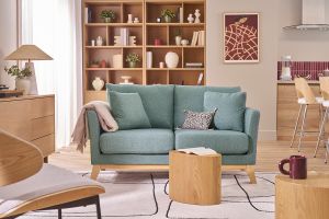Canapé scandinave déhoussable 2 places en tissu vert de gris et bois clair OSLO