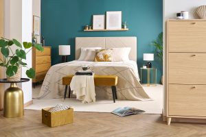 Table d'appoint design ronde en métal doré et plateau noir mat RAMSES