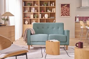 Canapé scandinave 2 places en tissu vert de gris et bois clair MOON