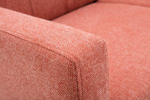 Canapé scandinave 2 places en tissu effet velours texturé terracotta et bois clair MOON