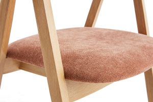 Chaises scandinaves empilables en bois clair chêne et tissu effet velours terre brûlée (lot de 2) LOVA