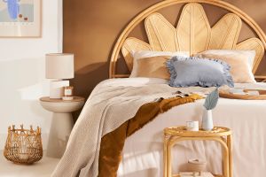 Lampe à poser en céramique blanc mat et abat-jour en lin naturel TIGA