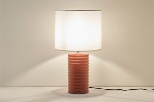 Lampe à poser en céramique émaillée terracotta et abat-jour écru H53 cm BERRO