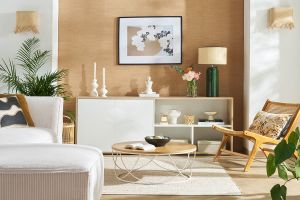 Lampe à poser en céramique émaillée verte et abat-jour en raphia naturel H64 cm MAJES
