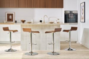 Tabourets de bar design bois foncé noyer et acier chromé (lot de 2) SURF V2