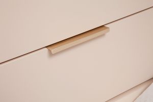 Table de chevet rose poudré et métal doré avec rangements GIANA