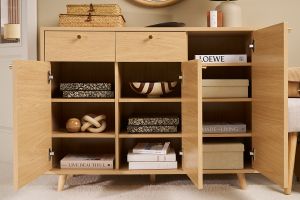 Mobile da ingresso - mobile contenitore per scarpe finitura legno chiaro rovere e metallo dorato L110 cm SILVESTRE