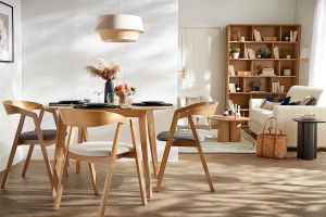 Chaises scandinaves empilables en bois clair chêne et tissu gris (lot de 2) LOVA