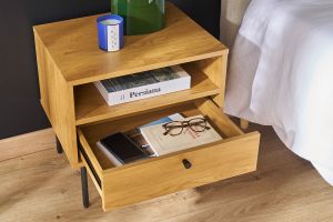 Table de chevet avec rangements finition bois clair chêne et métal noir PERNELLE