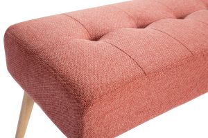 Banc scandinave capitonné en tissu effet velours texturé terracotta et bois clair L96 cm GUESTA