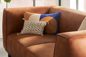 Canapé design 2-3 places en cuir aspect vieilli marron cognac MORRIS