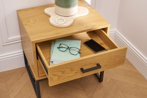 Comodino con 2 cassetti finitura legno chiaro rovere e metallo nero LOVATO