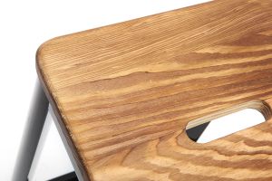 Tabourets de bar industriels en métal noir et bois H65 cm (lot de 2) NICK