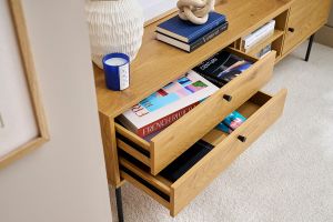 Meuble TV finition en bois clair chêne et métal noir L160 cm PERNELLE