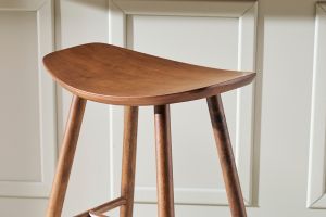 Sgabelli da bar in noce H65 cm (set di 2) DEMORY