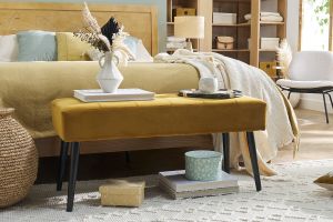 Banc design capitonné en tissu velours bronze et métal noir L96 cm GUESTA