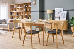 Chaises vintage en bois clair chêne et noir (lot de 2) DOVE