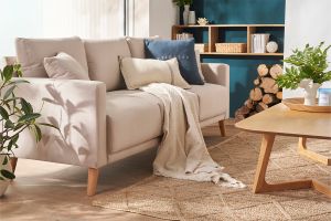 Canapé 3 places en tissu beige et bois clair MUNIK