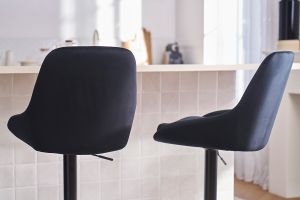 Design-Barhocker aus petrolblauem Samtstoff und schwarzem Metall 360° drehbar (2er-Set) HOLO