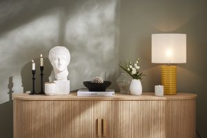 Lampe à poser en céramique émaillée jaune et abat-jour écru H53 cm BERRO
