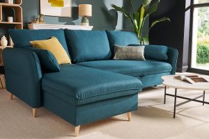 Canapé d'angle convertible réversible avec coffre 3-4 places en tissu bleu océan et bois clair DRISS