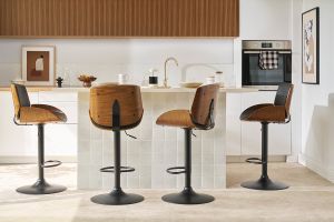 Tabouret de bar relevable noir et bois foncé VESPER
