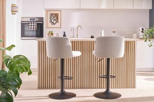 Sgabelli da bar regolabili in tessuto effetto velluto testurizzato beige e metallo nero (set di 2) MONTI