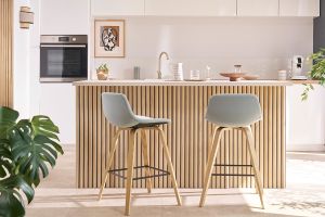 Tabourets de bar scandinaves gris clair et bois H65 cm (lot de 2) NONIE