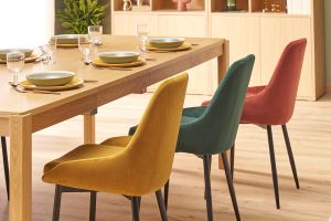 Chaises design en tissu velours rouge tomette et métal noir (lot de 2) HOLO