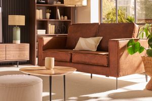 Canapé vintage 3 places cuir marron cognac aspect vieilli et métal noir SONNY