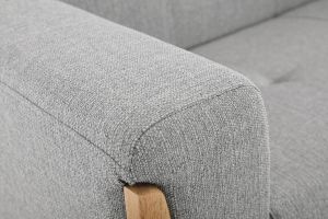 Canapé scandinave 2 places en tissu gris et bois clair FJORD