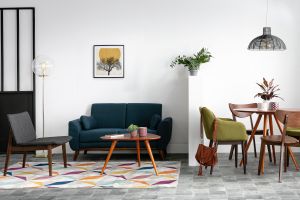 Canapé scandinave 2 places en tissu effet velours jaune moutarde et bois clair EKTOR