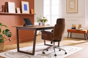 Fauteuil de bureau à roulettes design noir, bois foncé noyer et acier chromé ELON
