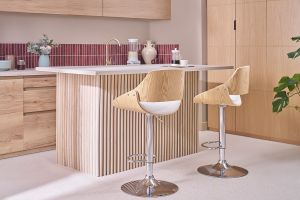 Tabouret de bar design réglable pivotant 360° blanc et bois clair CLASH