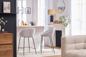 Tabourets de bar design tissu gris clair 65 cm (lot de 2) SHERU