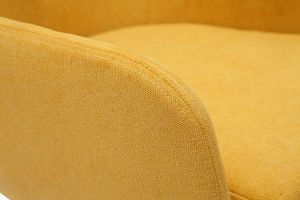 Chaise de bureau à roulettes en tissu effet velours jaune moutarde et acier chromé SHANA