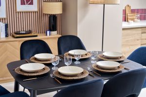 Table à manger extensible carrée en bois noir L90-130 cm NORDECO