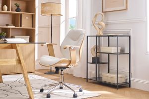 Chaise de bureau à roulettes design blanc, bois clair et acier chromé YORKE