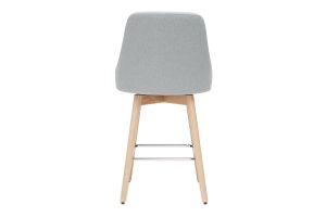 Tabourets de bar scandinaves pivotants 360° en tissu gris clair et bois hêtre massif H65 cm (lot de 2) HASTA