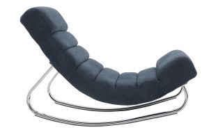 Rocking chair design en tissu effet velours bleu et acier chromé TAYLOR