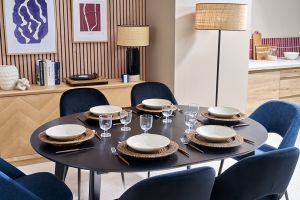 Table à manger design extensible ronde noire L120-150 cm LEENA