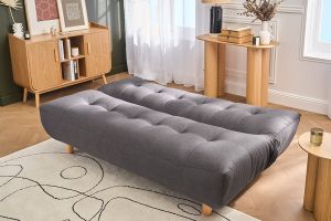 Canapé convertible scandinave 3 places en tissu gris foncé et bois clair YUMI