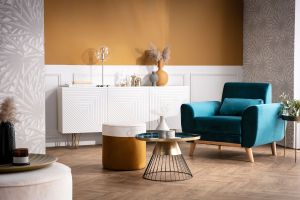 Fauteuil scandinave en tissu velours bleu pétrole et bois clair EKTOR