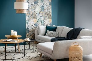Canapé d'angle droit scandinave 5 places en tissu gris clair chiné et bois clair CREEP