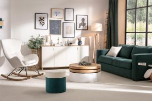 Rocking chair design en tissu velours bleu canard, métal noir et bois clair ESKUA